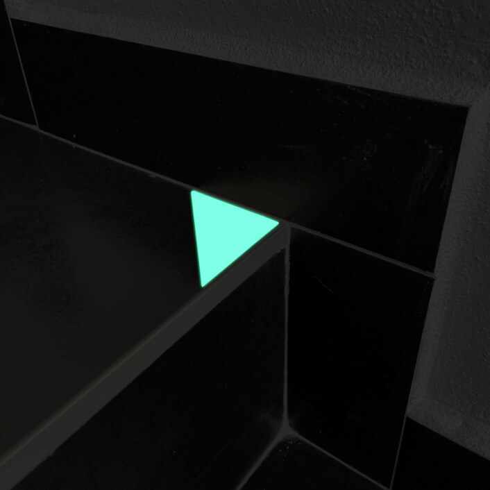 Fotoluminiscenční šipka schodová / rohová - šipka 60 mm x 60 mm