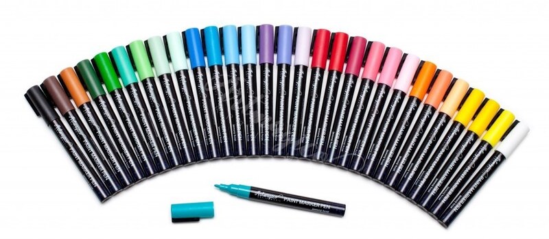 Akrylové fixy Artmagico s jemným hrotem UNI BASIC - sada 30 ks