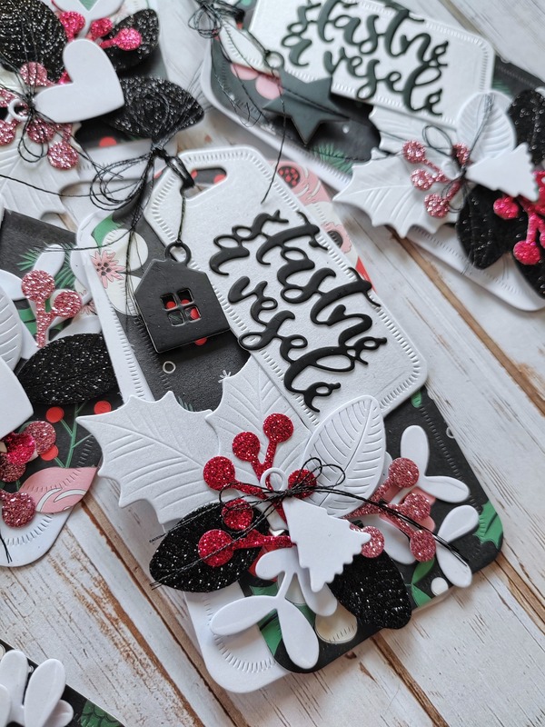 Visačky Šťastné a veselé - 11 x 6,5 cm