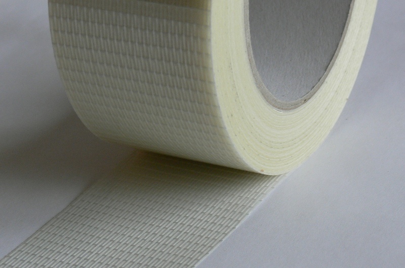 Vyztužená páska - podélná a příčná výztuha