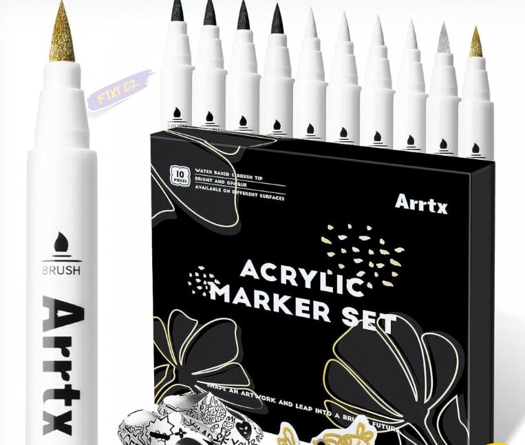 Akrylové fixy se štětcovým hrotem