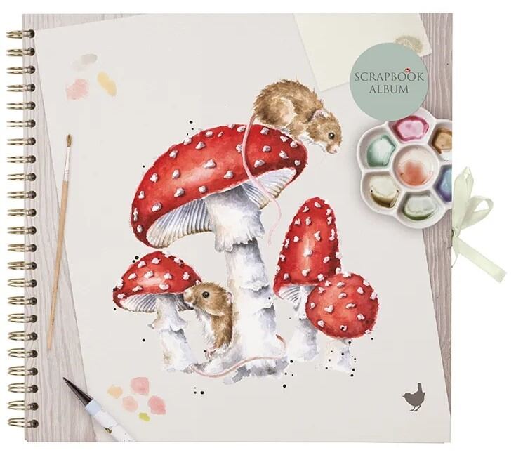 Luxusní scrapbookové album Wrendale Designs - muchomůrky