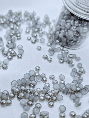 Perličky 4 mm - šedo-stříbrné - balení 10 g