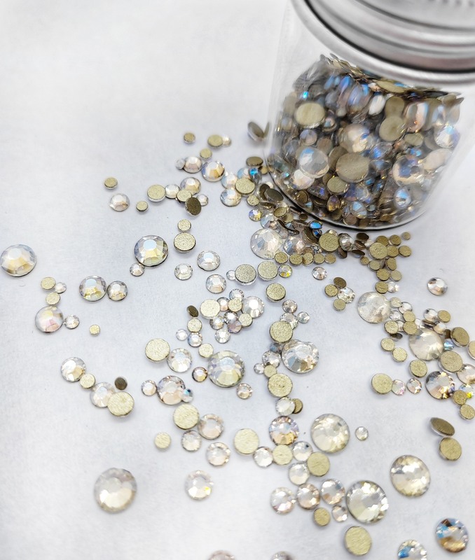 Kamínky 2-4 mm lesklé průhledné, balení 10 g