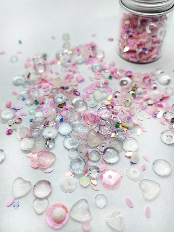 Flitry a glitry 10 g - růžové s průhlednými srdíčky