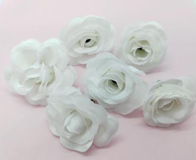 Látkové růžičky - bílé - sada 5 ks