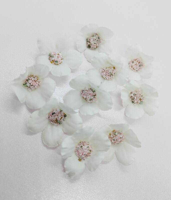 Látkové květiny - bílé - balení 10 ks