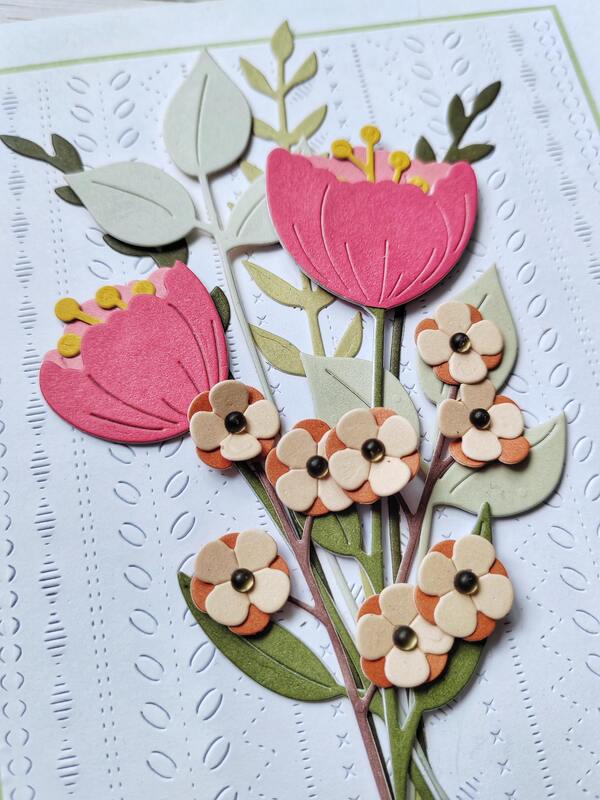 Přání ruční výroba - Květinové přání 2 - pastelové barvy - 1 ks