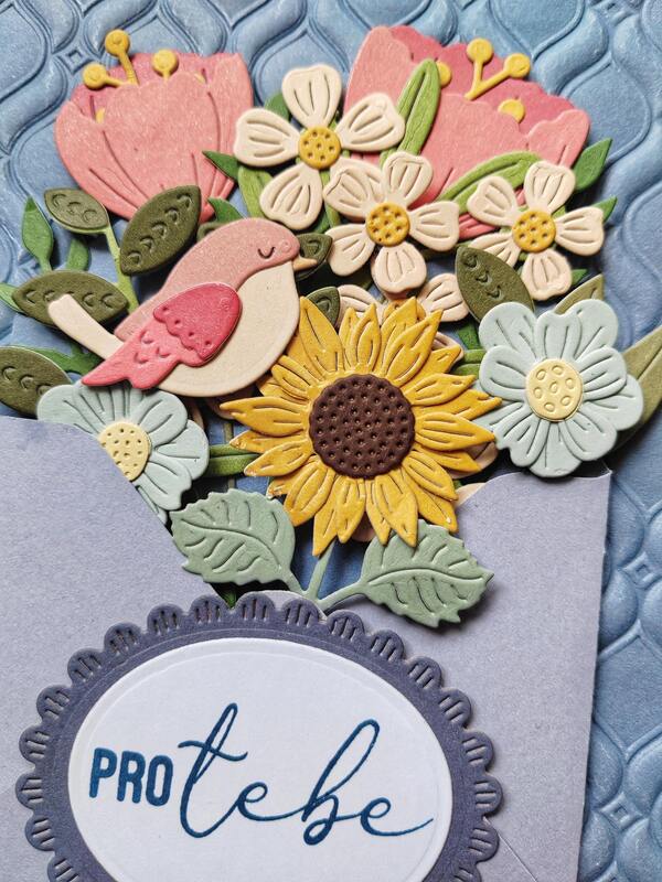 Přání ruční výroba - Květiny v obálce - 1 ks