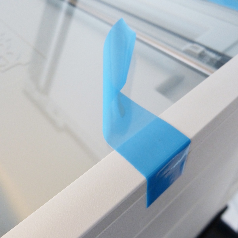 Ochranná a fixační páska LGA550