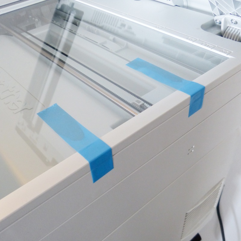 Ochranná a fixační páska LGA550