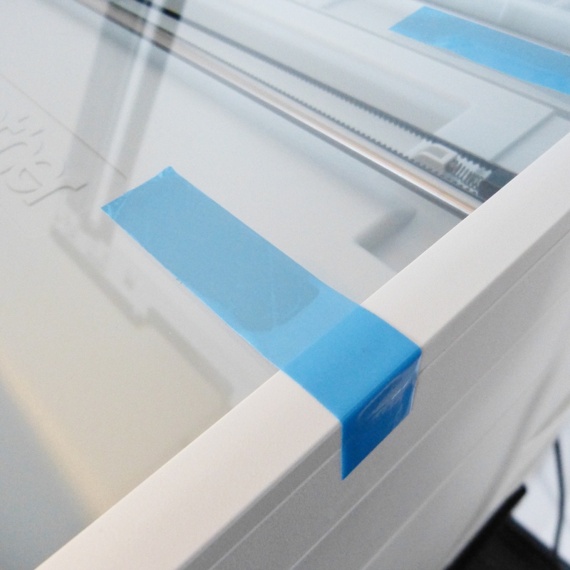 Ochranná a fixační páska LGA550