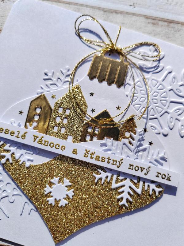 Přání ruční výroba -  Zlatá ozdoba - městečko - 1 ks