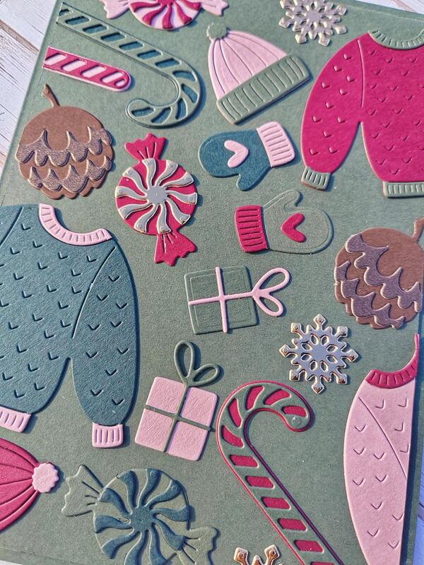 Přání ruční výroba - Zimní oblečení - zelený podklad - 1 ks