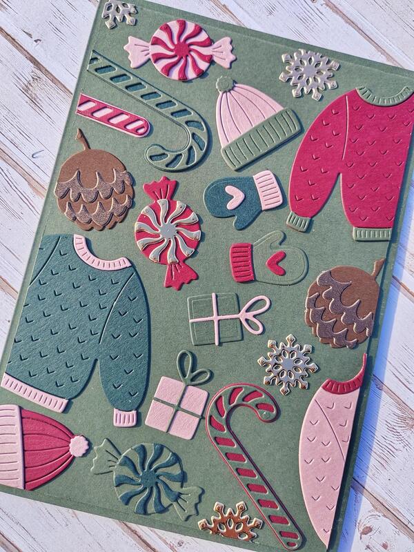 Přání ruční výroba - Zimní oblečení - zelený podklad - 1 ks