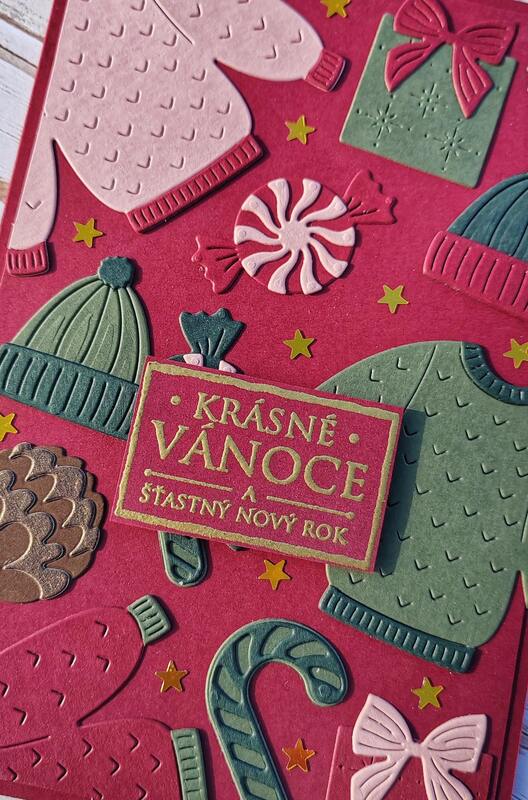 Přání ruční výroba - Zimní oblečení - bordó podklad - 1 ks