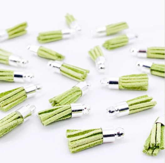 Ozdoba MODA SCRAP - střapec světle zelený - sada 10 ks