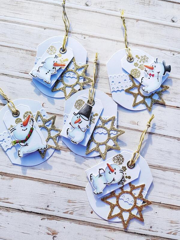 Visačky Sněhuláci 2 - 6,5 x 5 cm - sada 5 ks