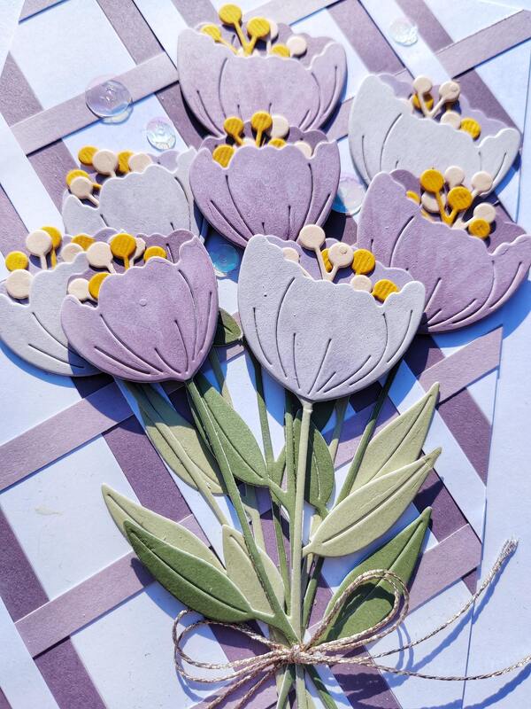 Přání ruční výroba - Novomanželům - fialové květiny - 1 ks