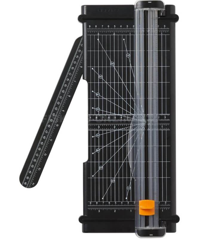 Řezačka papíru Fiskars SureCut A4