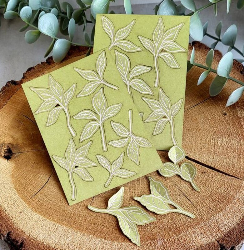 Papírové výseky P13 - listy zelené - sada 12 ks