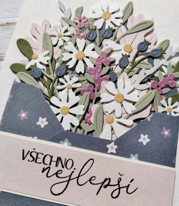 Přání ruční výroba - Květiny v obálce - pastelové - 1 ks