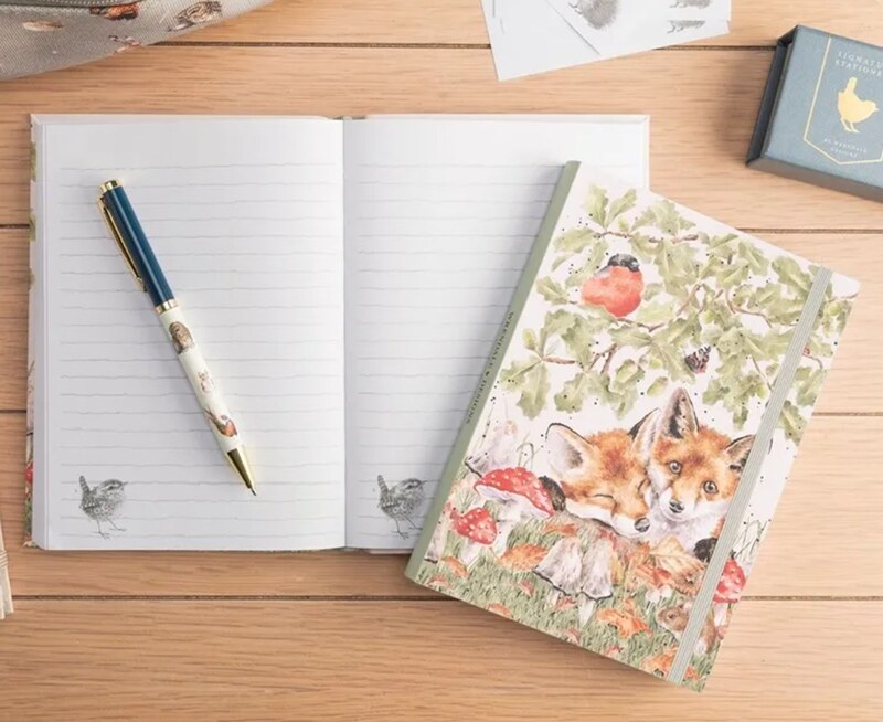 Zápisník Wrendale B6 linkovaný - lišky - 1 ks