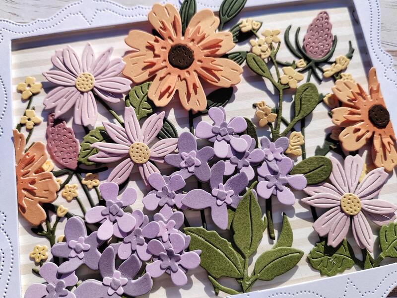 Přání ruční výroba - Rozkvetlá louka v bílém rámečku - 1 ks